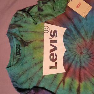 New Levis T-Shirt